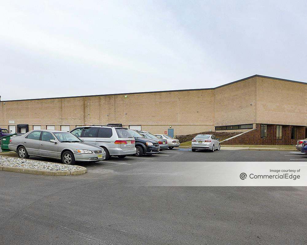 Raritan Center 80 Newfield Avenue 80 Newfield Avenue, Edison, NJ